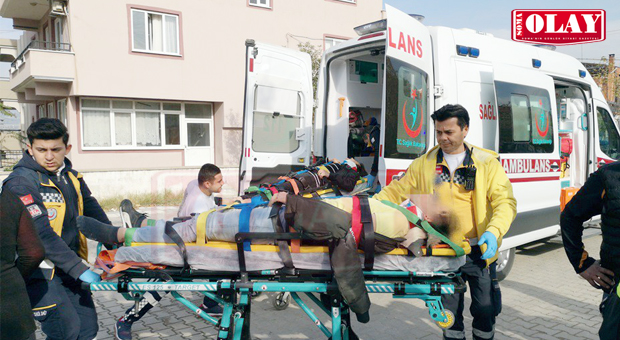 GENÇLER KAZA YAPTI, 2 YARALI