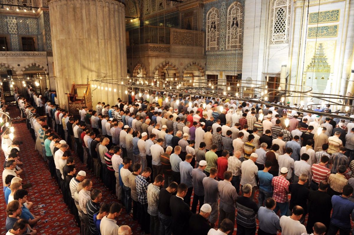 SOMA’DA 10 CAMİDE NAMAZ KILINACAK