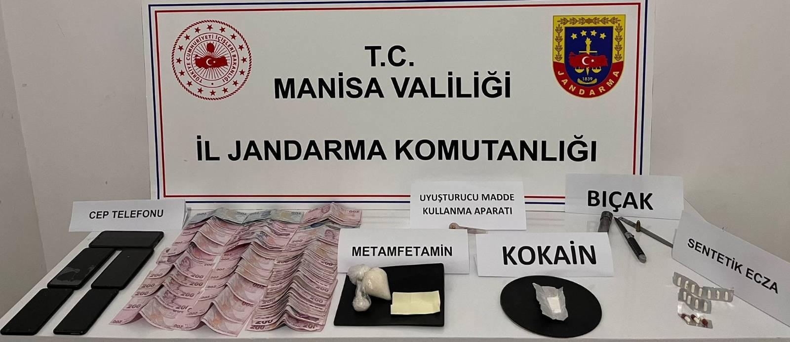 Manisa’da Uyuşturucu Baskını: 3 Gözaltı