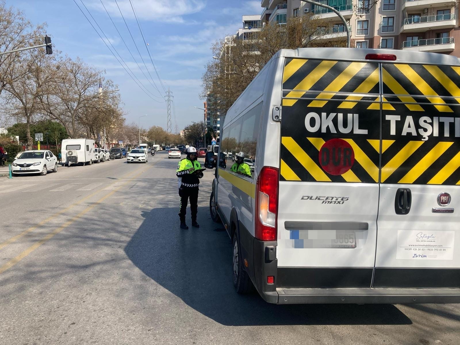 Manisa’da Okul Servislerine Denetim: Kurallara Uymayanlara Ceza Kesildi