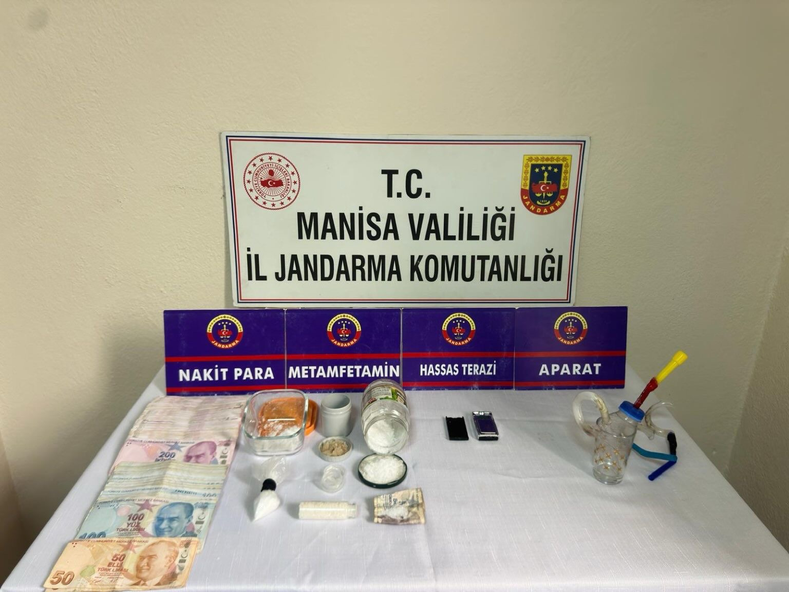 Uyuşturucu Operasyonu: 2 Kişi Tutuklandı