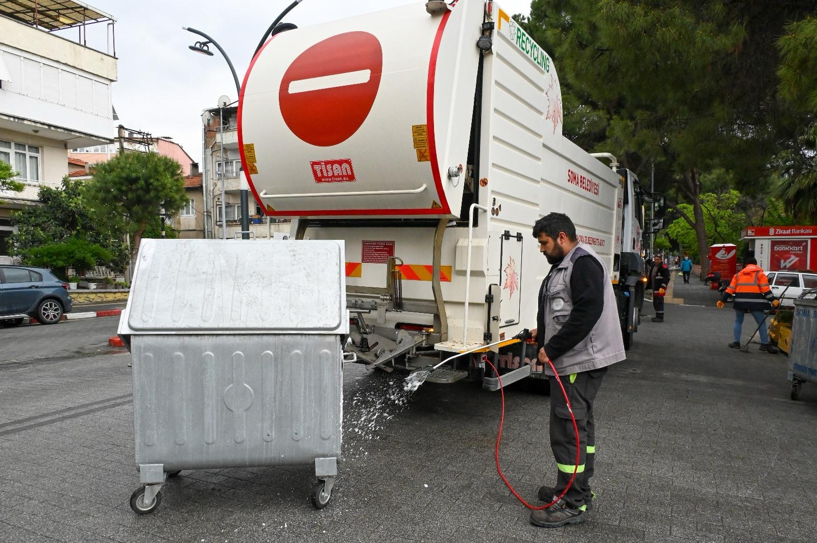 Soma Belediyesi’nden Temizlik Seferberliği: “Tertemiz Bir Soma İçin Sahadayız”