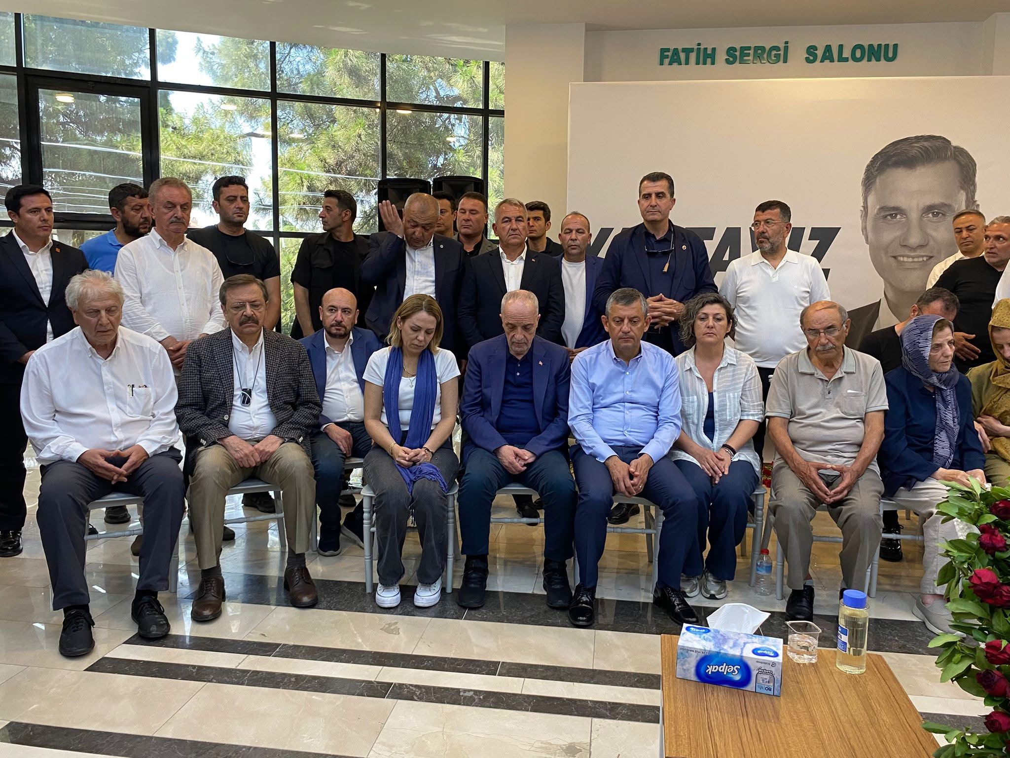 Soma TSO’dan Nurcan Zeyrek ve CHP Lideri Özgür Özel’e Taziye Ziyareti