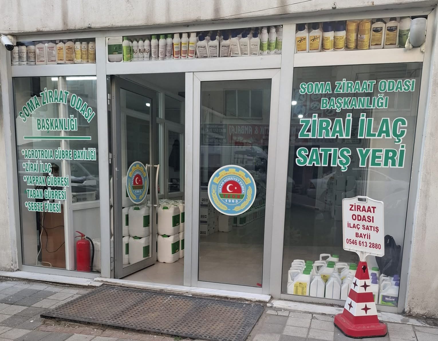 Soma Ziraat Odası İlaç Bayii Yeni Adresinde Hizmete Başladı