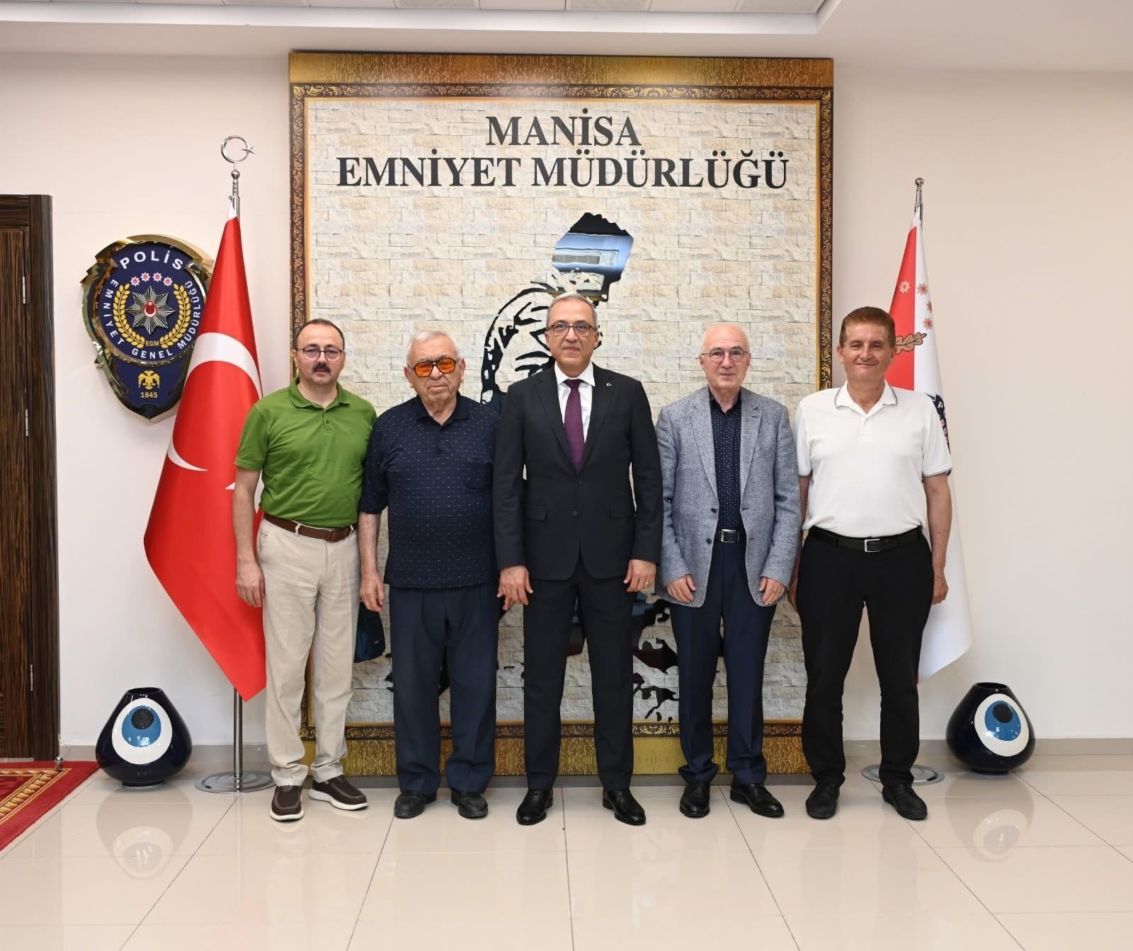 Soma Huzurlu Yaşamı Destekleme Derneği’nden İl Emniyet Müdürü Karayel’e Ziyaret