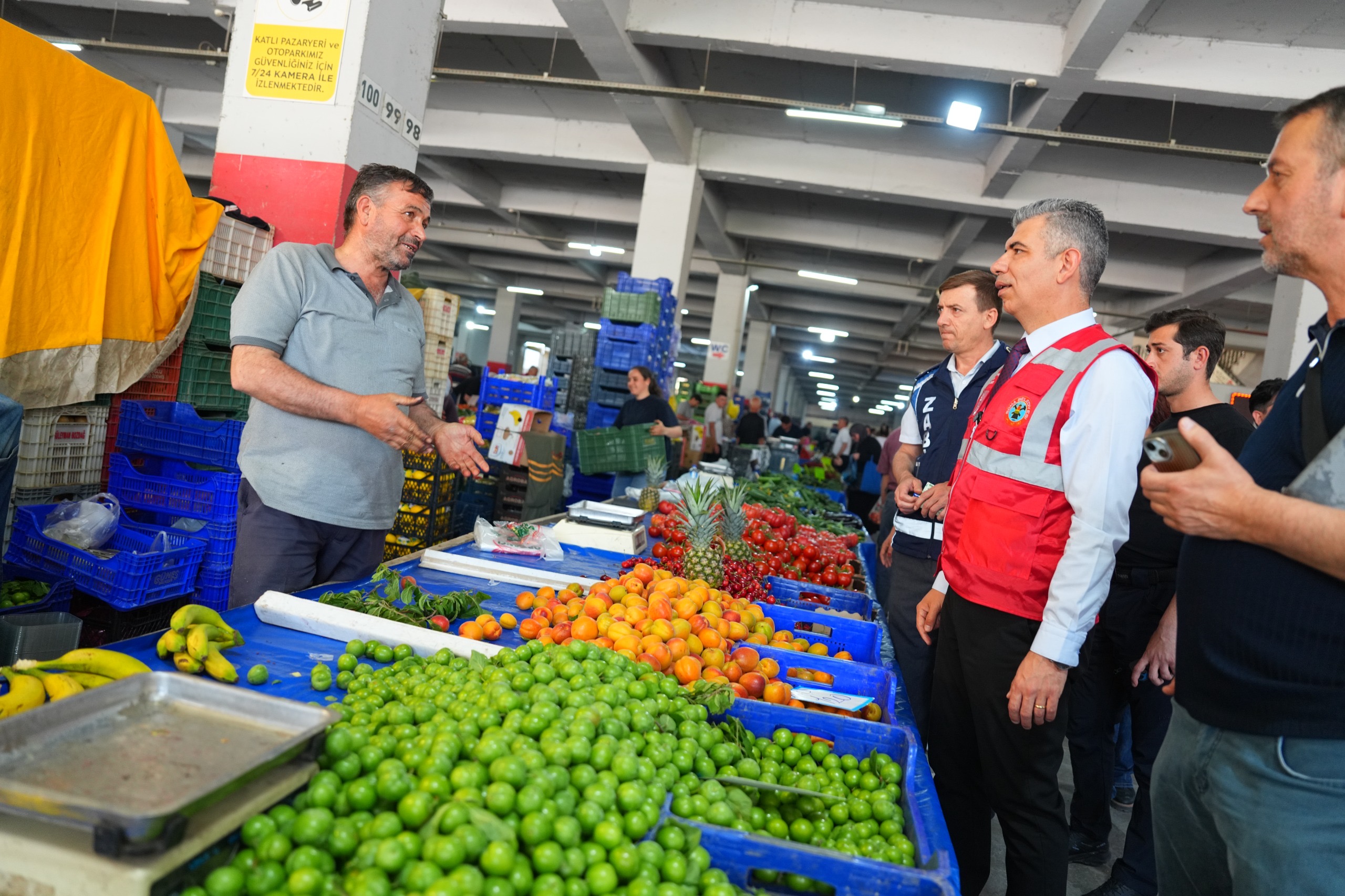 Başkan Okur Pazarcı Esnafının Talep ve Önerilerini Dinledi