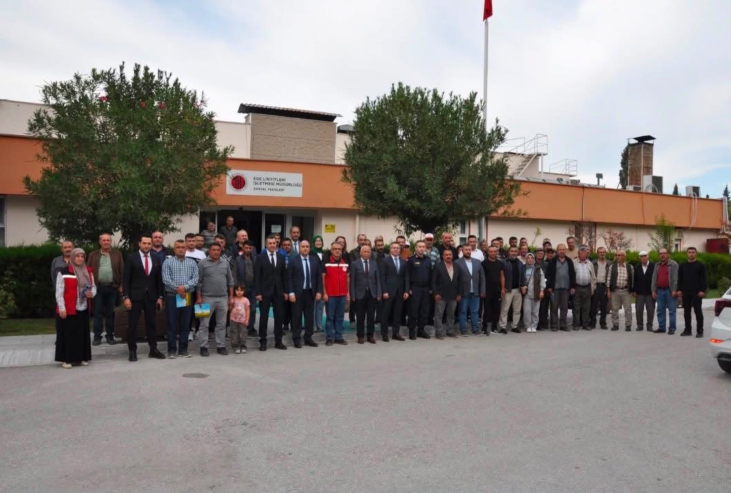 Soma’da TKİ’den Üreticilere Gübre Desteği